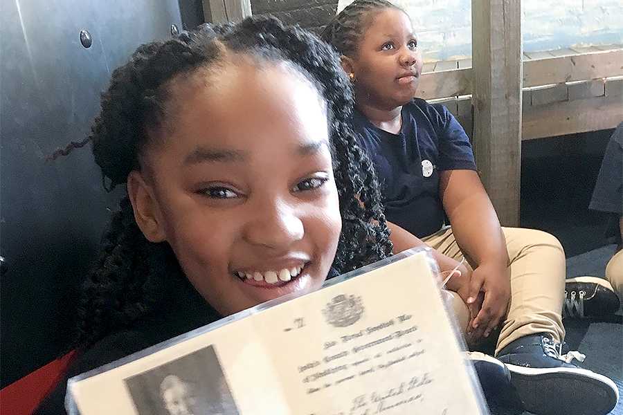 Students travel back in time-Swedish American Museum